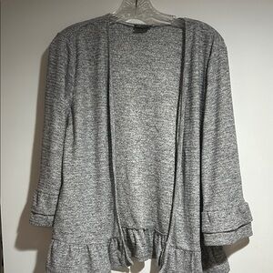 Van Heusen Gray Women's Sweater Cardigan EUC